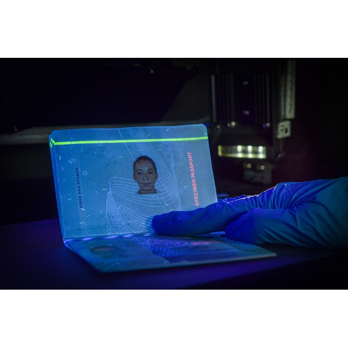 Video-comparator spectral pentru analiza tehnico criminalistica a documentelor - nivel Experti Criminalisti 